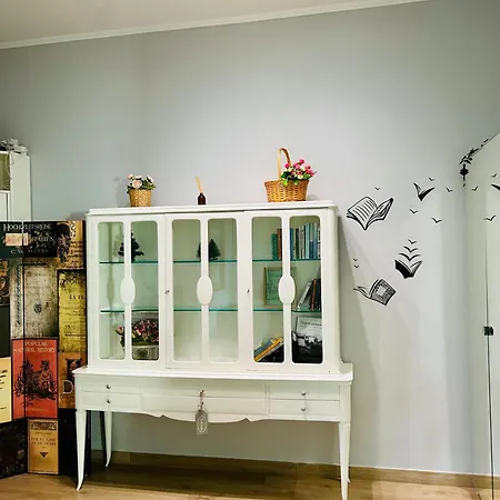 Vivina_081 ゲストハウス 4*